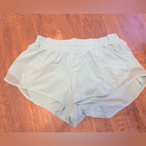 Size 10 hotty hot shorts 2.5 inch.
